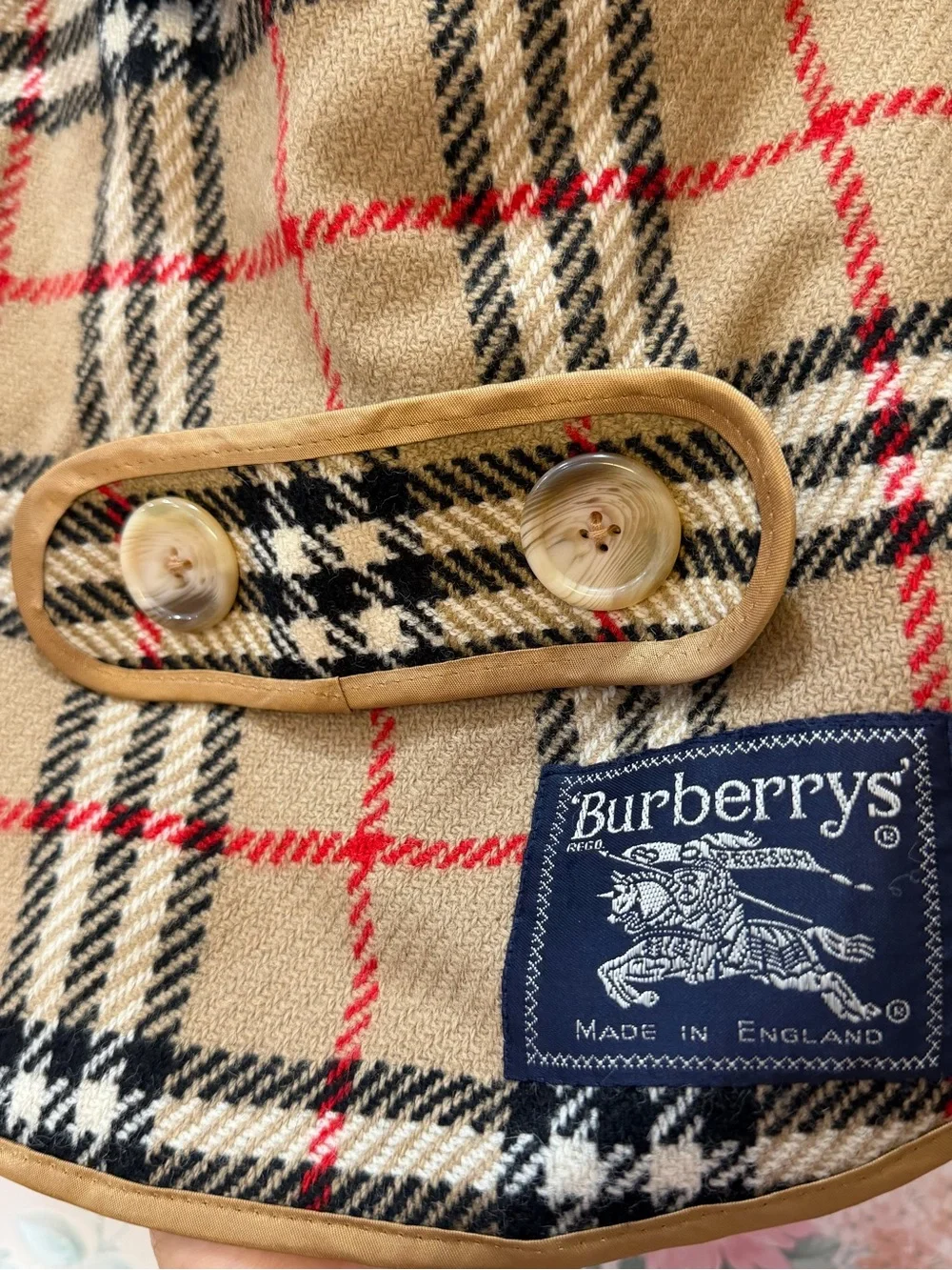 Burberrys Vintage dog coat Check Tan Plaid